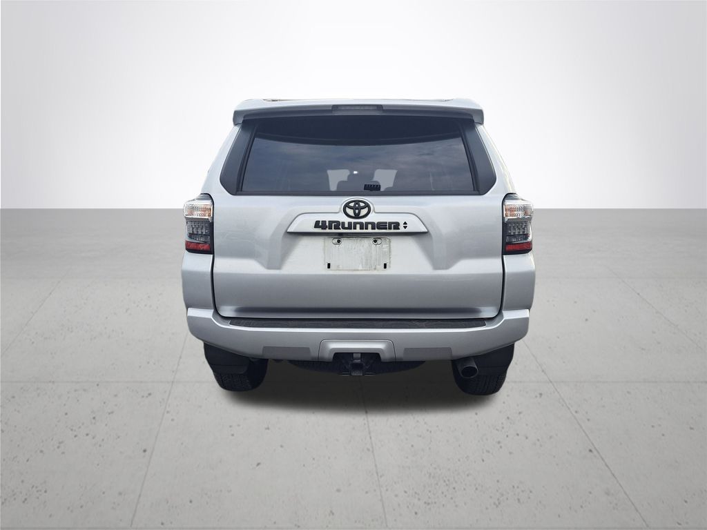 2024 Toyota 4Runner SR5 photo 4
