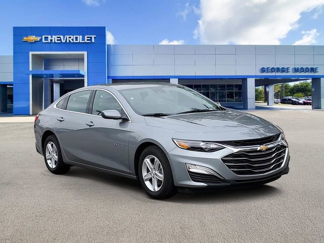 2025 Chevrolet Malibu 1LS's photo