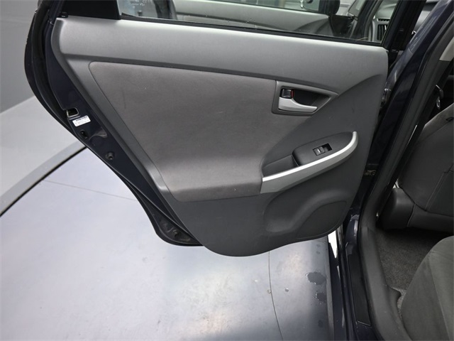 2010 Toyota Prius Two photo 15