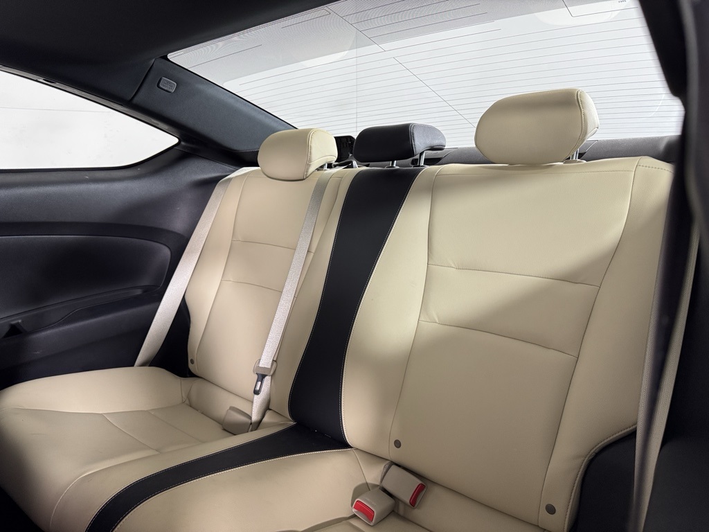 2017 Honda Accord EX-L photo 12