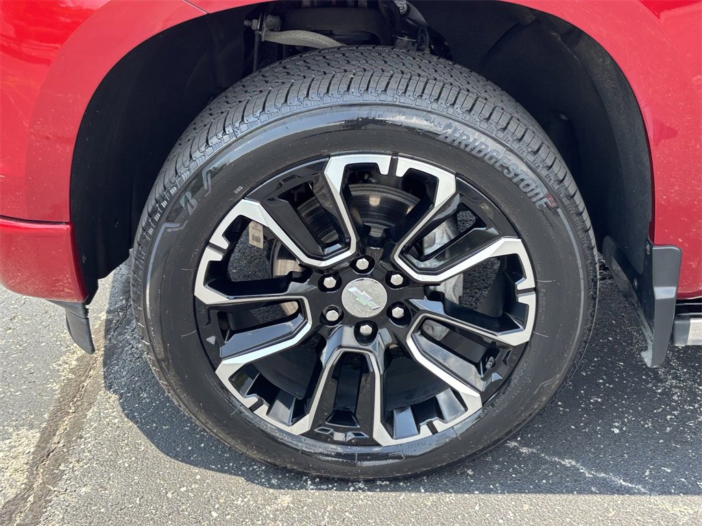 2024 Chevrolet Silverado 1500 High Country photo 28