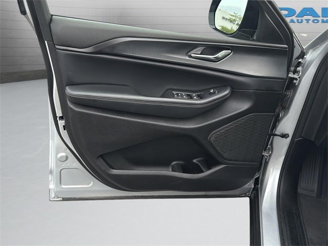 2024 Jeep Grand Cherokee Altitude photo 21