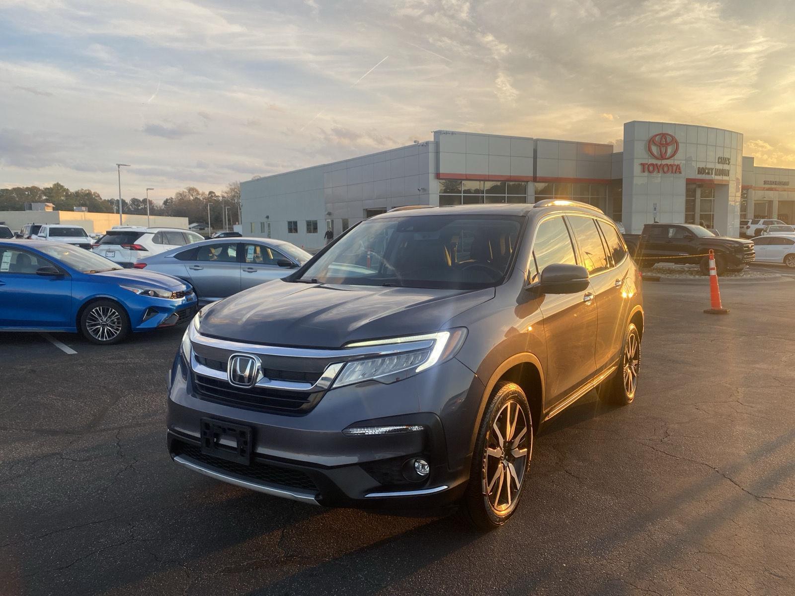 2022 Honda Pilot Elite photo 2