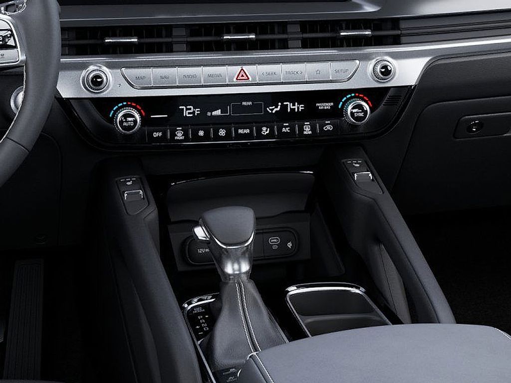 2025 Kia Telluride S photo 22