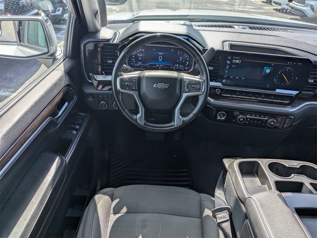 2023 Chevrolet Silverado 1500 RST photo 14