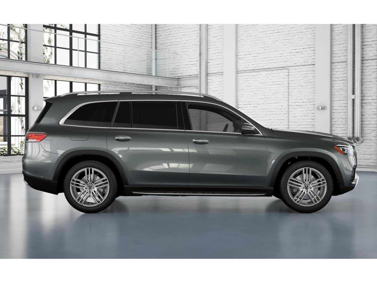 2025 Mercedes Benz GLS 450 4MATIC photo 2