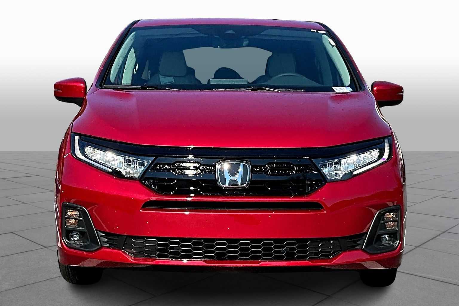 2026 Honda Odyssey Touring photo 3