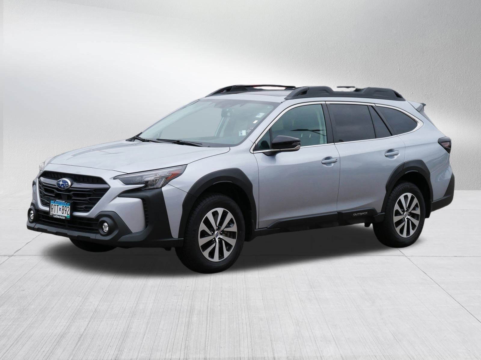 2025 Subaru Outback Premium photo 3