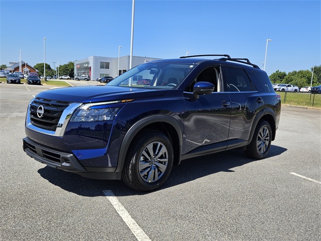 2025 Nissan Pathfinder SV photo 2