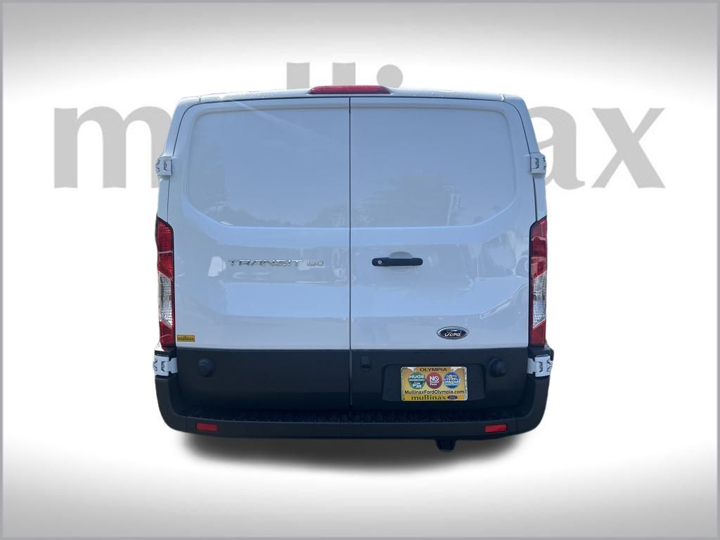 2025 Ford Transit photo 4