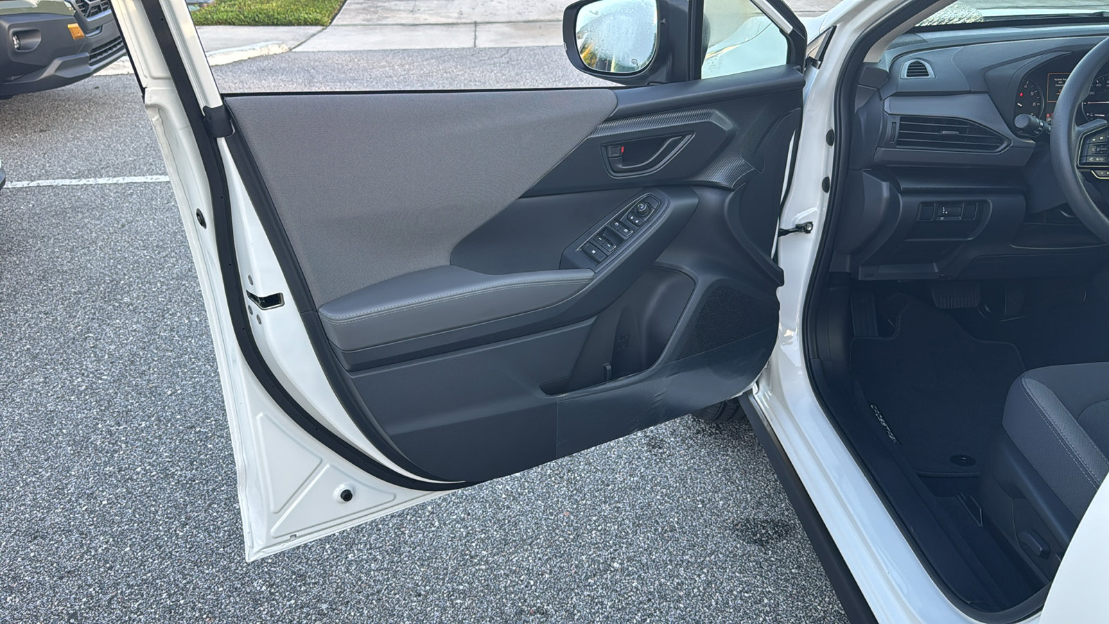 2025 Subaru Crosstrek Premium photo 9