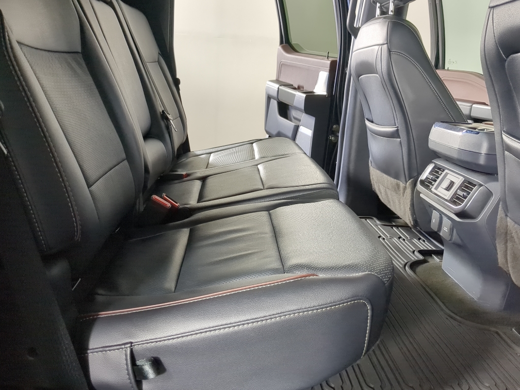 2022 Ford F-150 Lariat photo 17