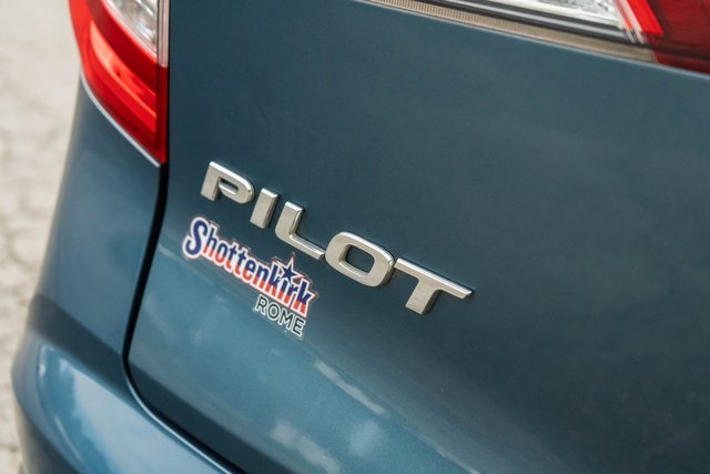2022 Honda Pilot Touring photo 11