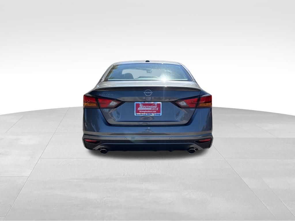 2025 Nissan Altima SV Special Edition photo 2