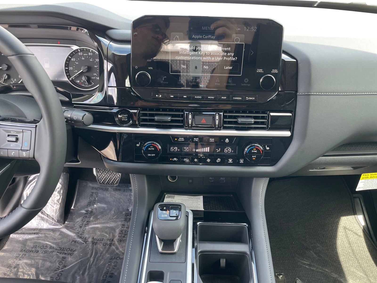 2025 Nissan Pathfinder SL photo 12