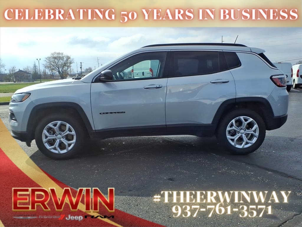 2024 Jeep Compass Latitude photo 4