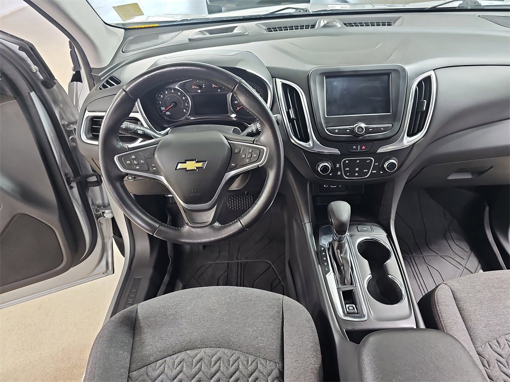 2022 Chevrolet Equinox LT photo 16