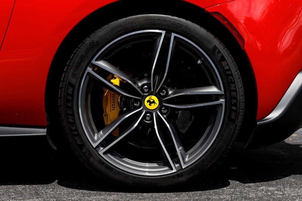 2025 Ferrari Roma Spider photo 39