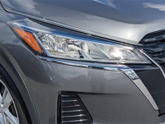 2021 Nissan Kicks S photo 7