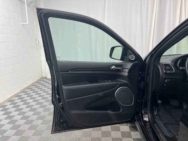 2020 Jeep Grand Cherokee High Altitude photo 16