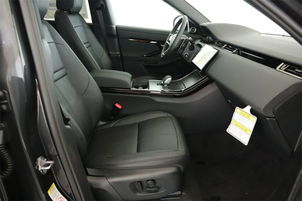2024 Land Rover Range Rover Evoque Dynamic SE photo 18