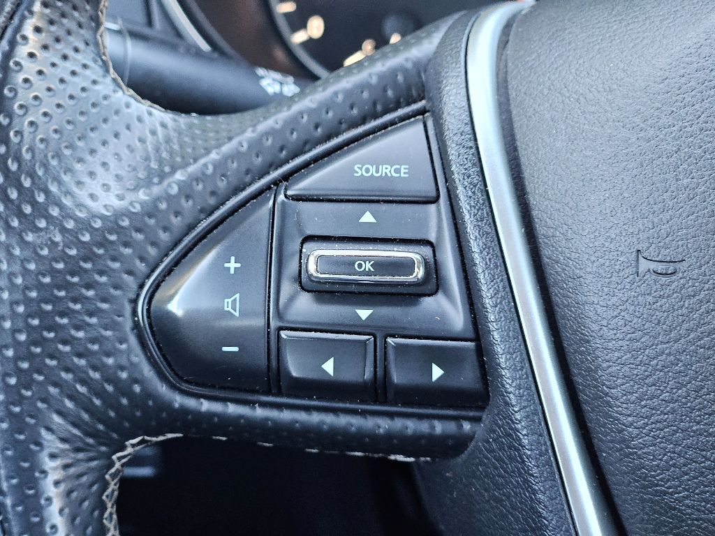 2023 Nissan Maxima SV photo 17