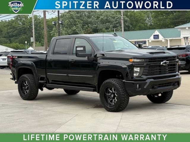 2025 Chevrolet Silverado HD LT's photo