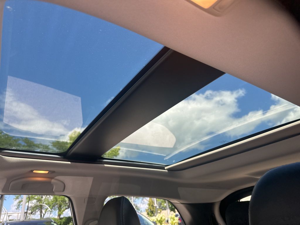 2020 Nissan Pathfinder Platinum photo 9
