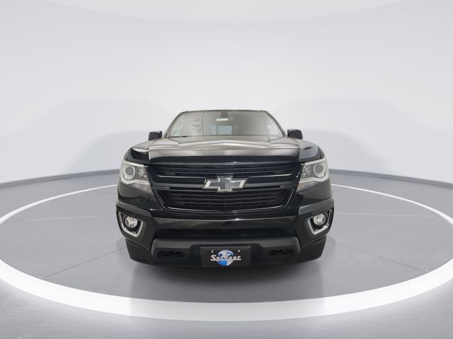 2016 Chevrolet Colorado LT photo 3