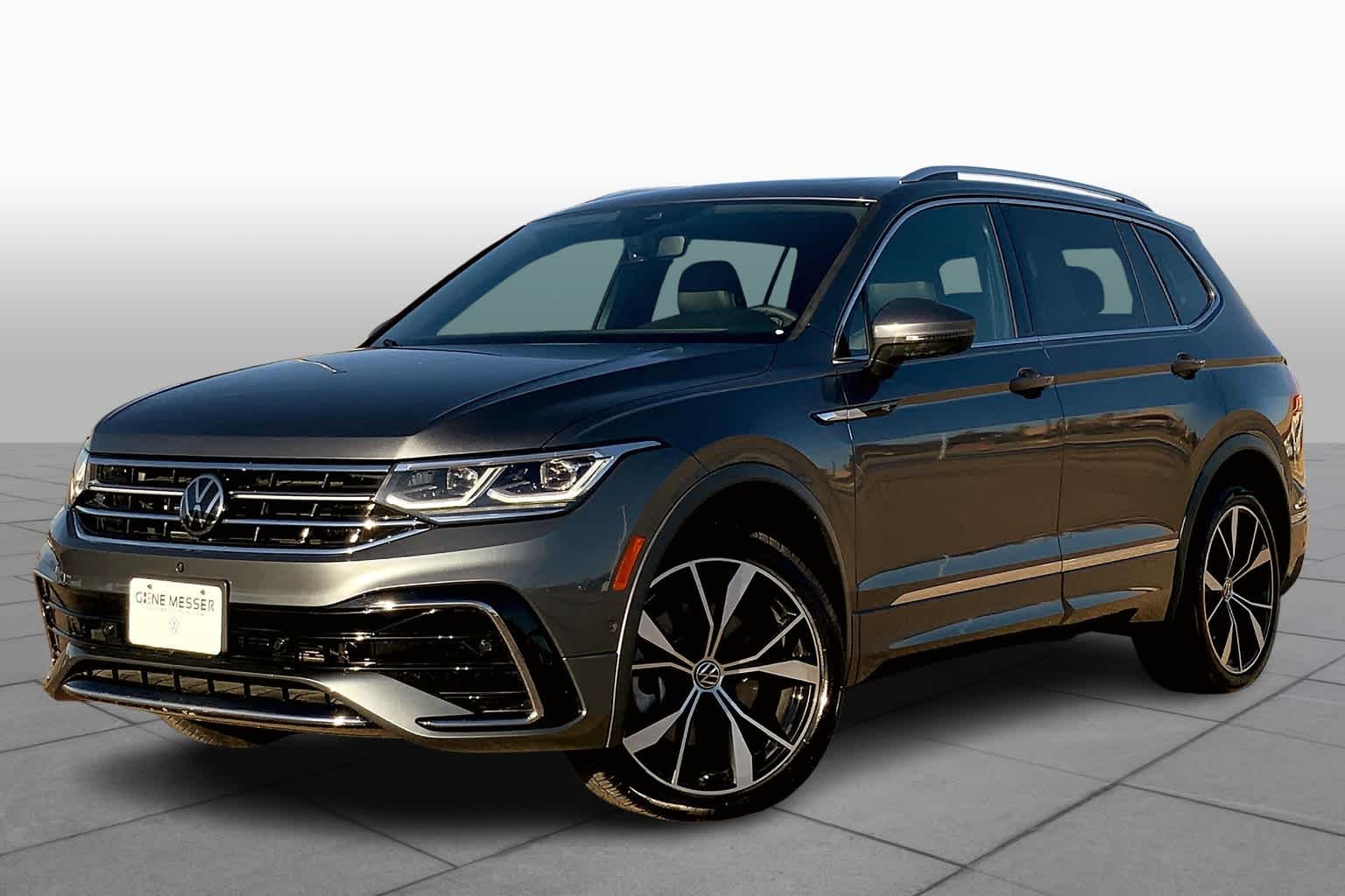 2022 Volkswagen Tiguan SEL R-LINE