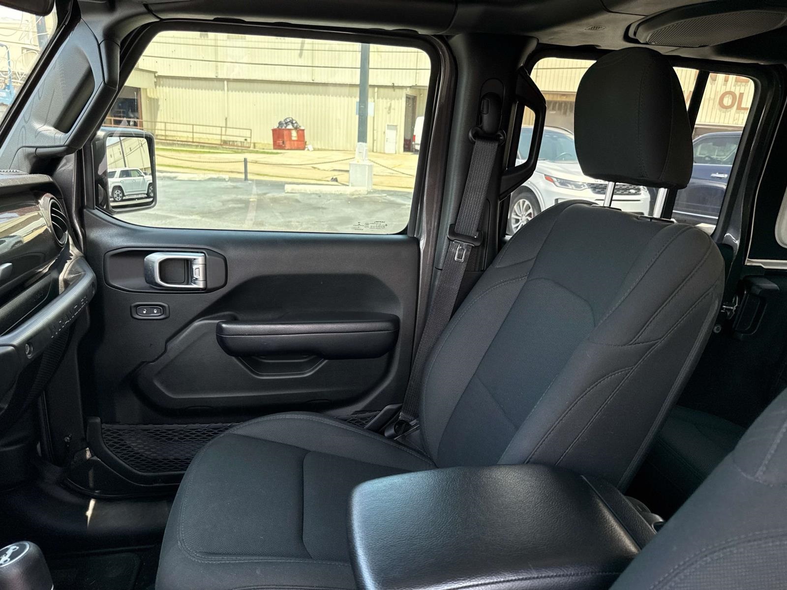 2019 Jeep Wrangler Unlimited Sport Altitude photo 15