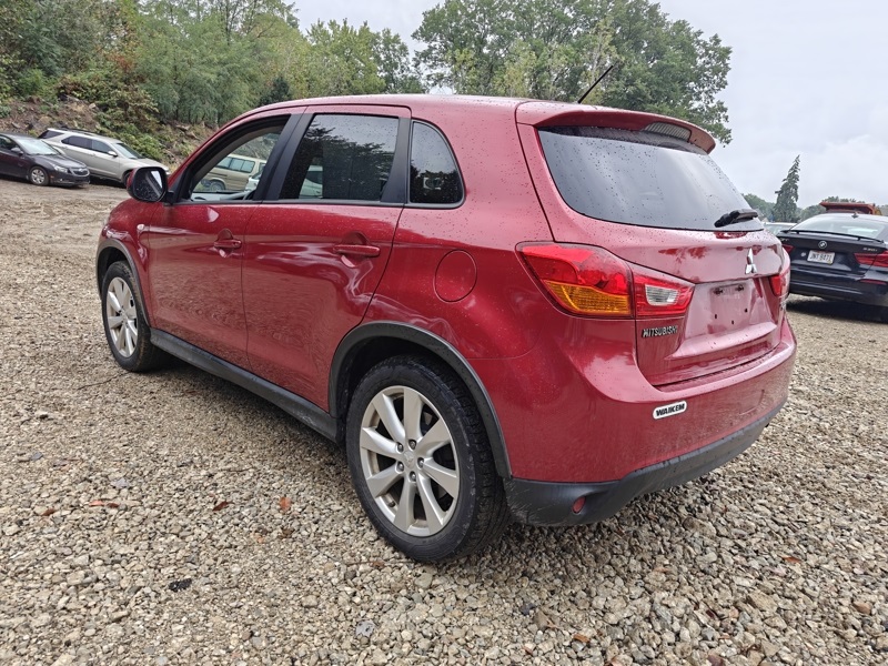 2015 Mitsubishi Outlander Sport ES photo 5