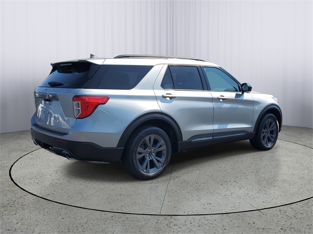 2023 Ford Explorer XLT photo 4
