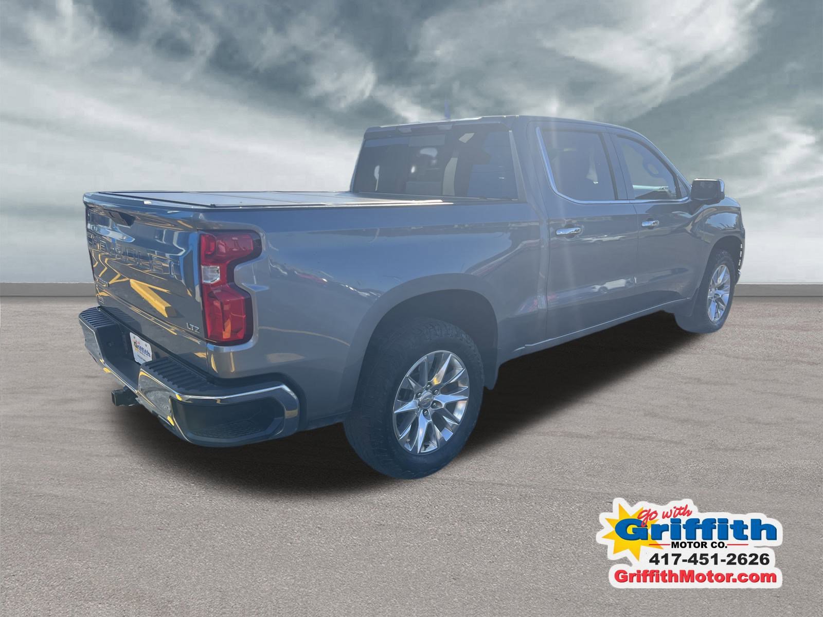 2022 Chevrolet Silverado 1500 LTZ photo 2