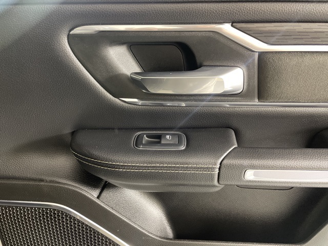 2024 Ram 1500 Laramie photo 13