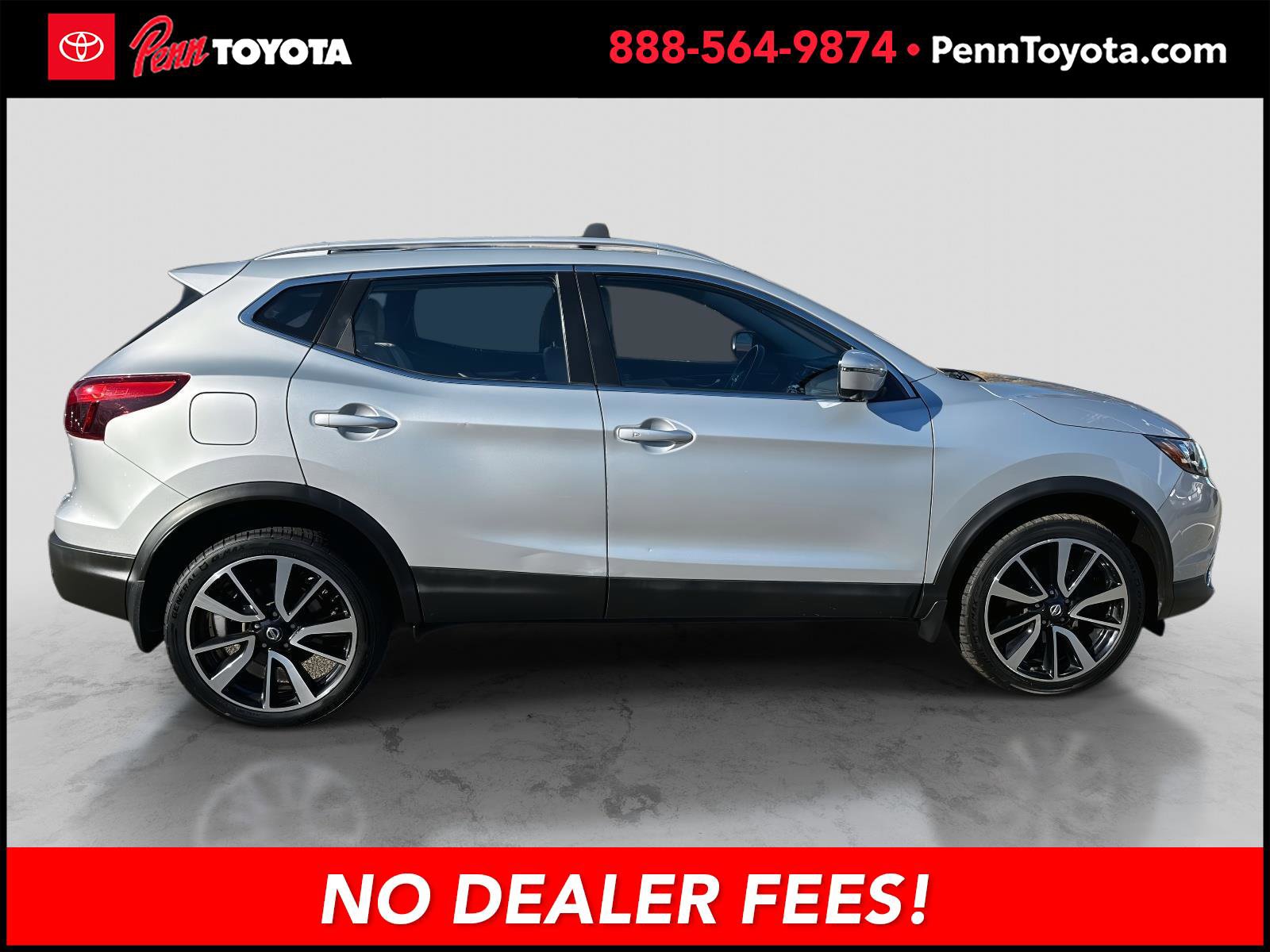 Used 2019 Nissan Rogue Sport SL with VIN JN1BJ1CR7KW337032 for sale in Greenvale, NY