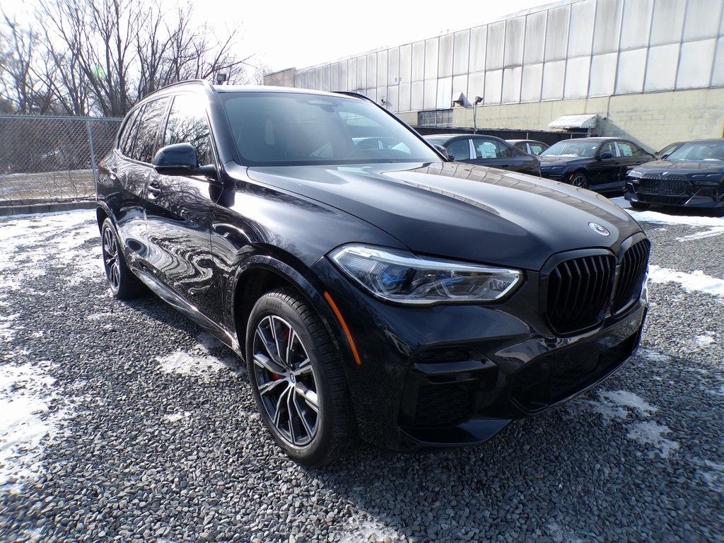 2023 BMW X5 M50i's photo