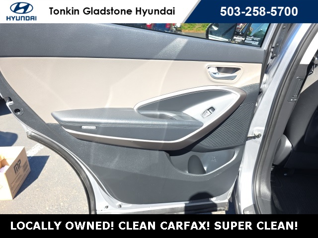 2017 Hyundai Santa Fe SE photo 21