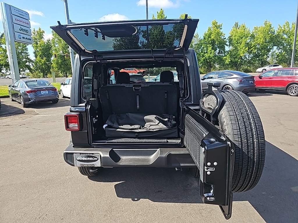 2025 Jeep Wrangler Sport photo 11