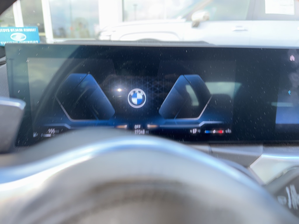 2023 BMW 3 Series 330i's photo