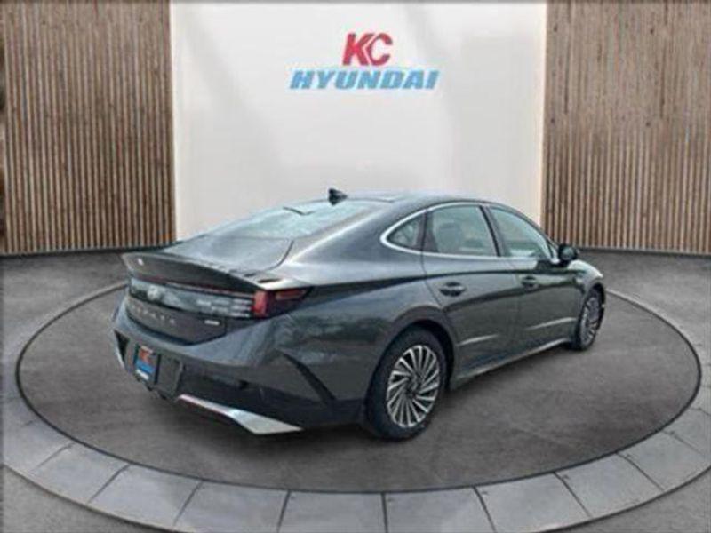 2025 Hyundai Sonata Hybrid SEL