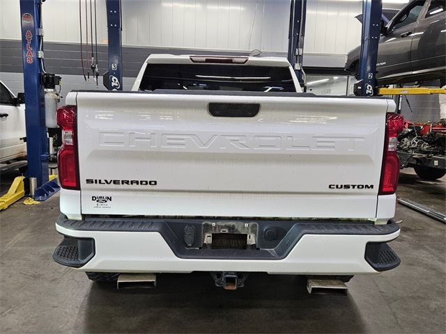 2020 Chevrolet Silverado 1500 Custom photo 2