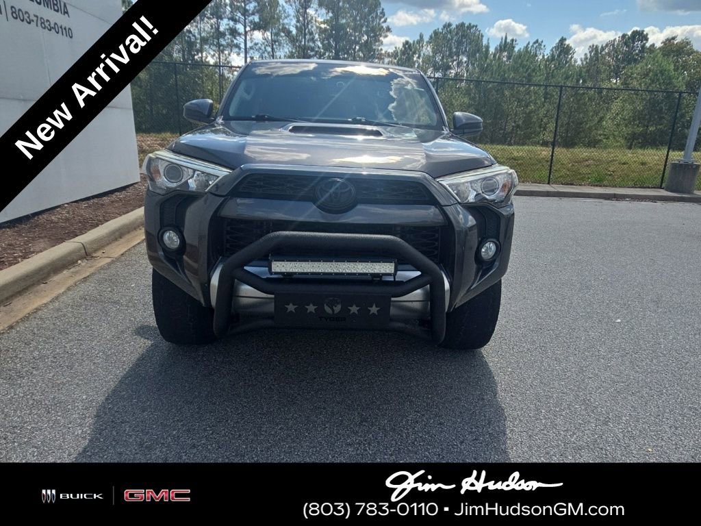 2015 Toyota 4Runner Limited photo 3