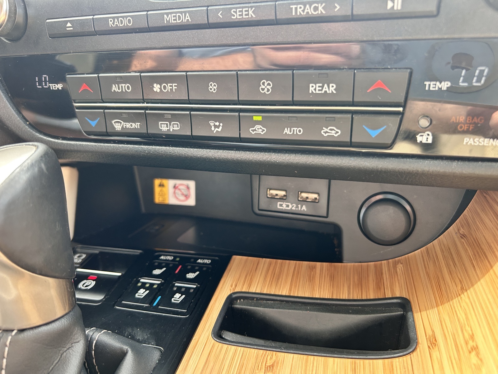 2022 Lexus RX 350L photo 35