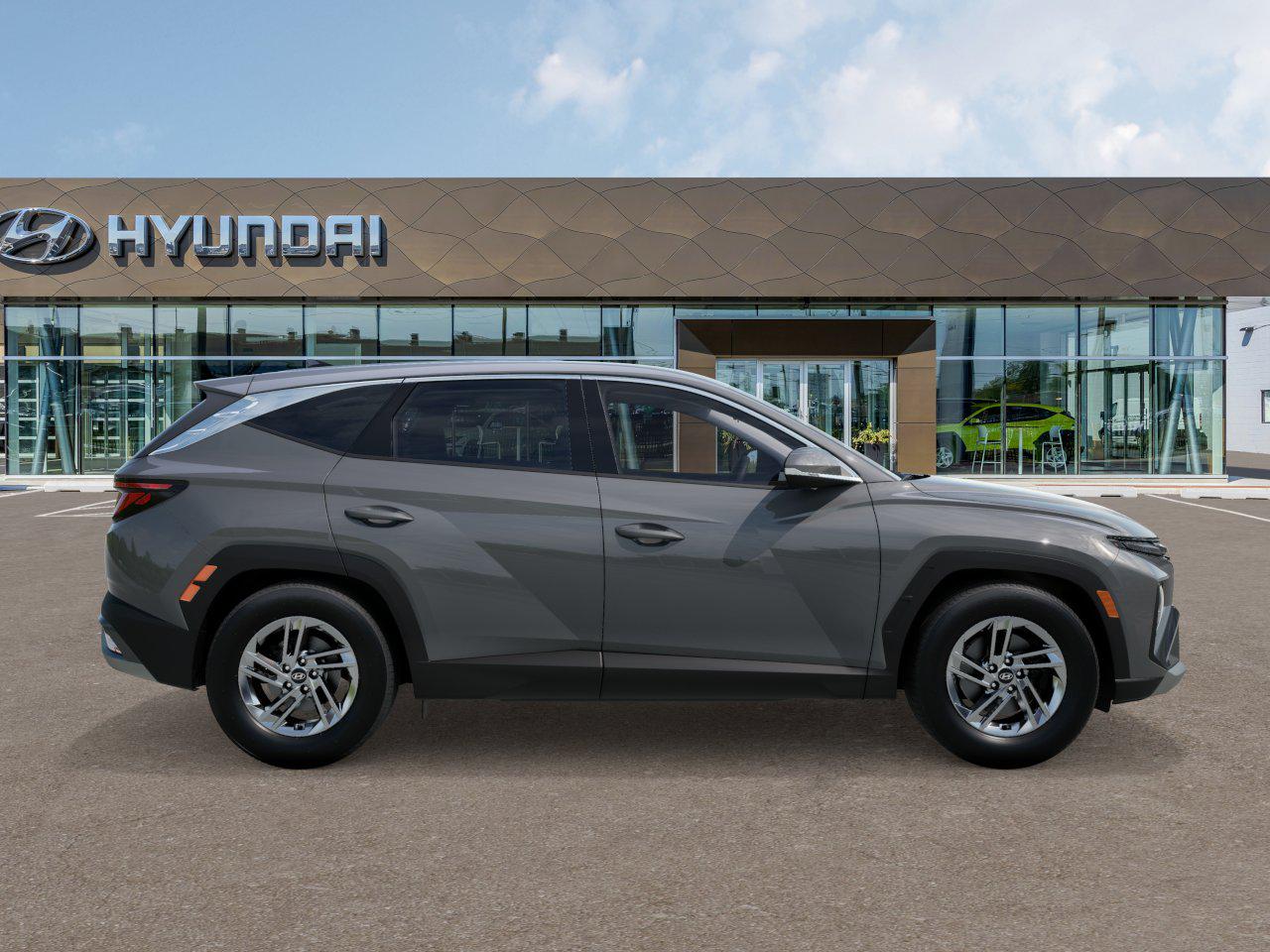 2026 Hyundai Tucson SE photo 6