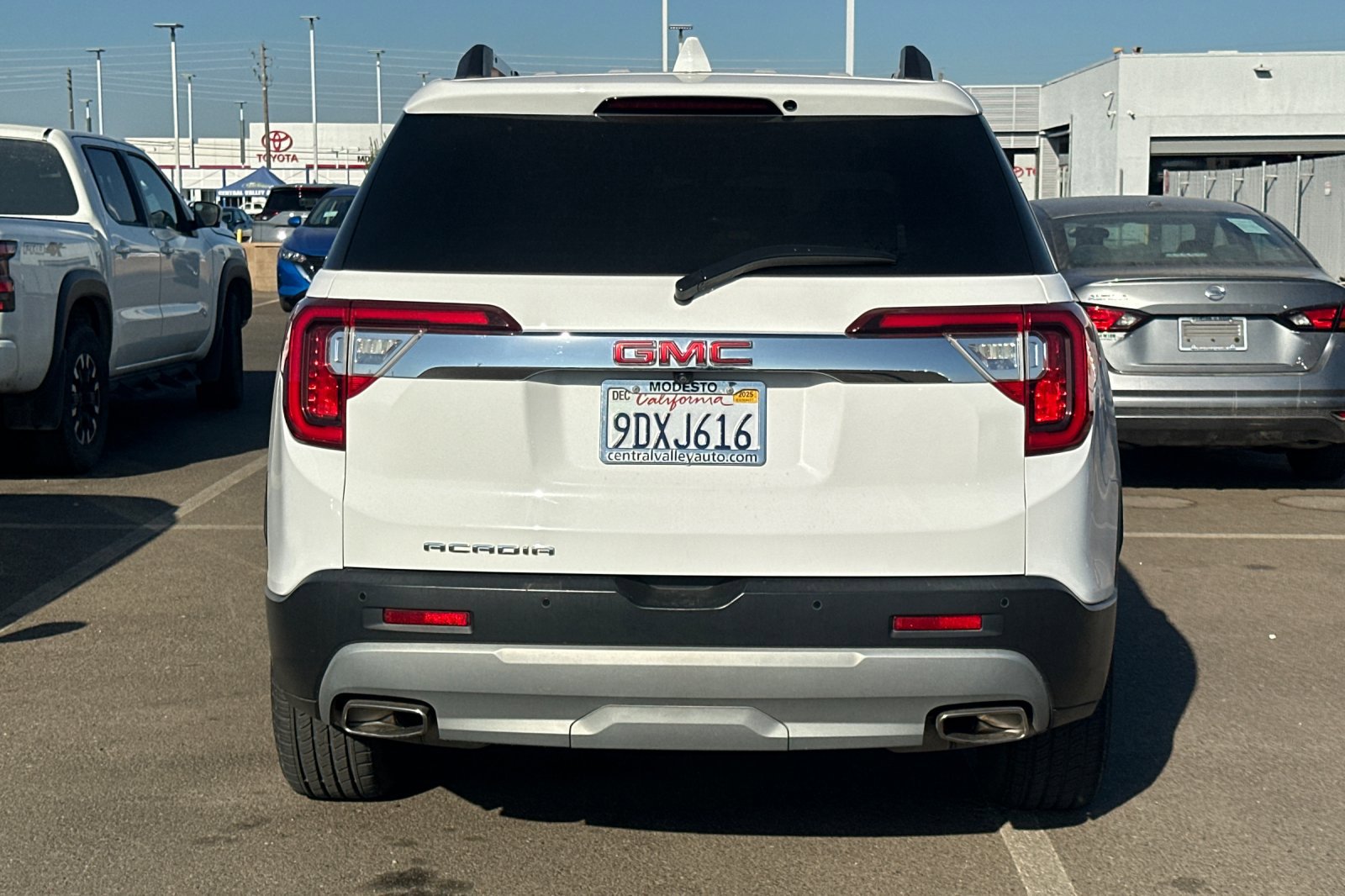 2020 Gmc Acadia SLT photo 3