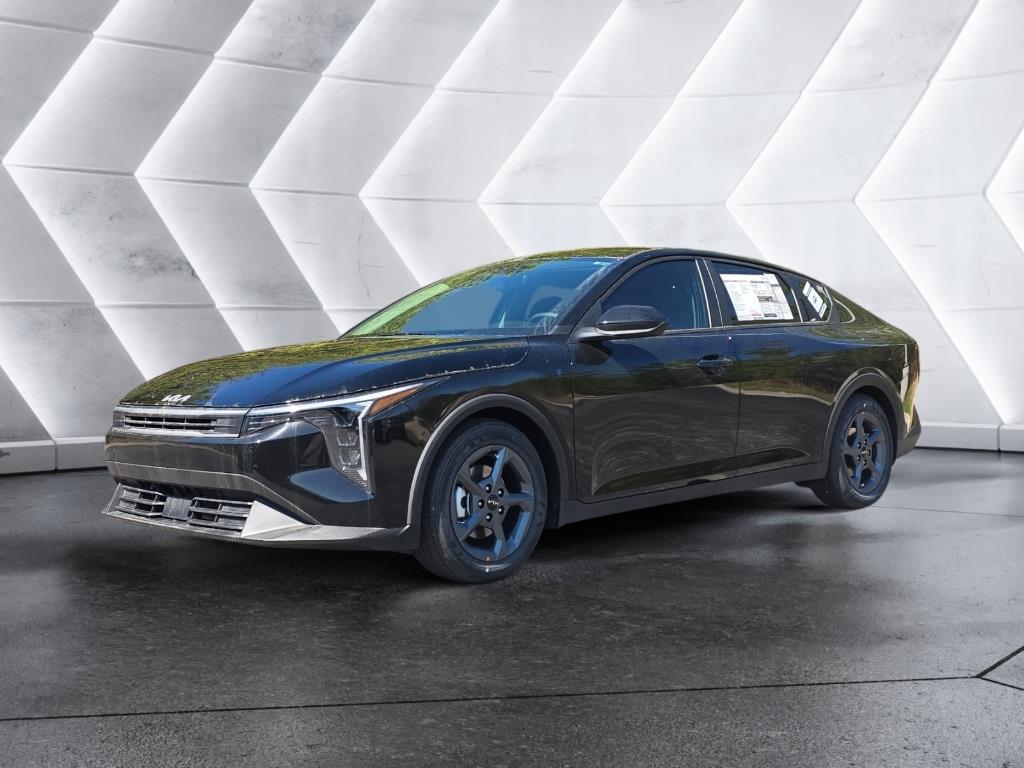 2025 Kia K4 LXS's photo