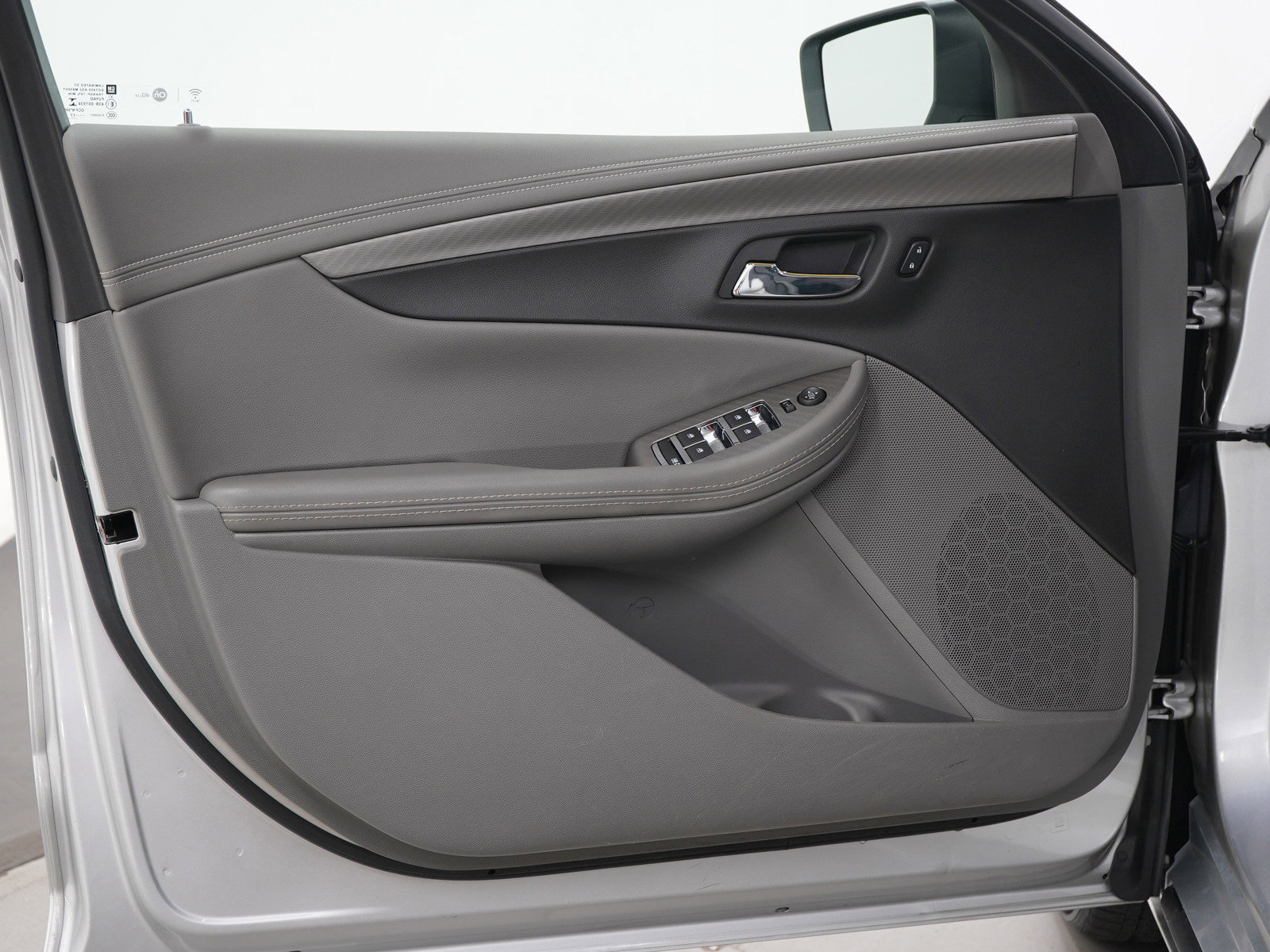 2017 Chevrolet Impala LS photo 16