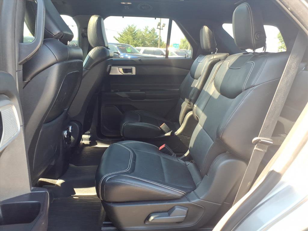 2020 Ford Explorer ST photo 26