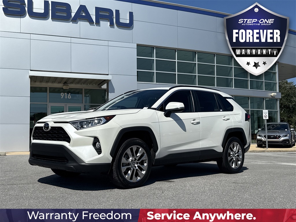 2021 Toyota RAV4 XLE Premium photo 2